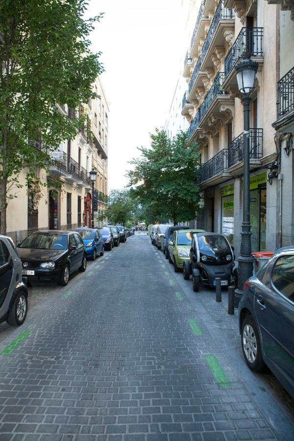 Apartmán Elegante Piso Junto Al Museo Del Prado Madrid Exteriér fotografie