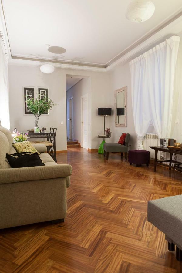 Apartmán Elegante Piso Junto Al Museo Del Prado Madrid Exteriér fotografie